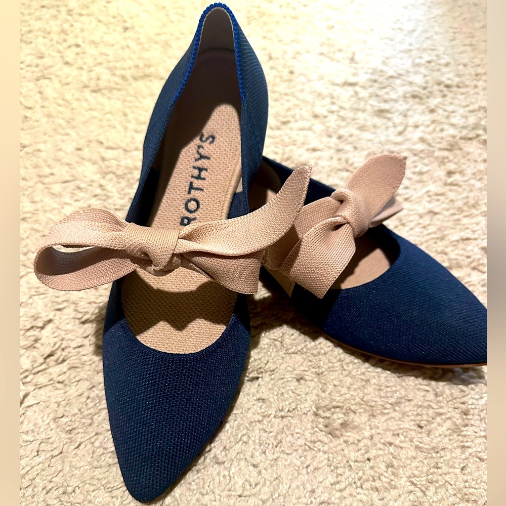 Rothy’s Sapphire points with blush bow.